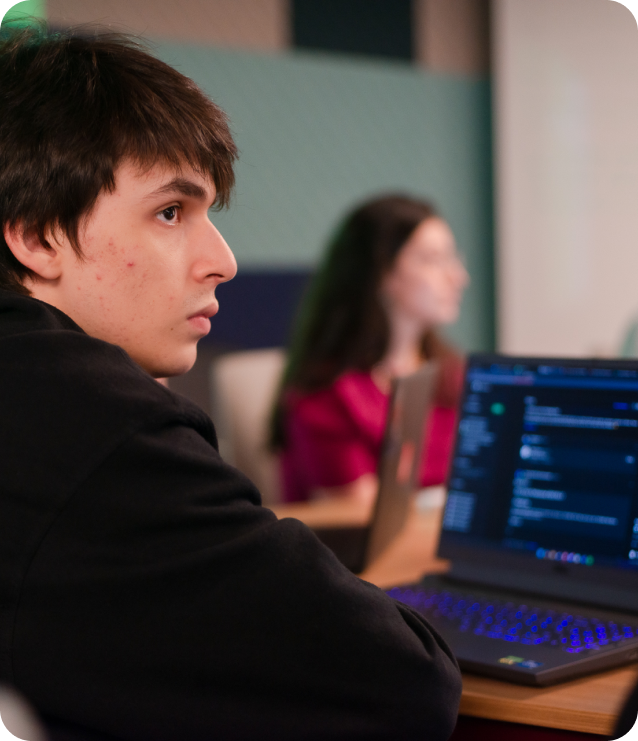 Inteli degree courses in technology and leadership