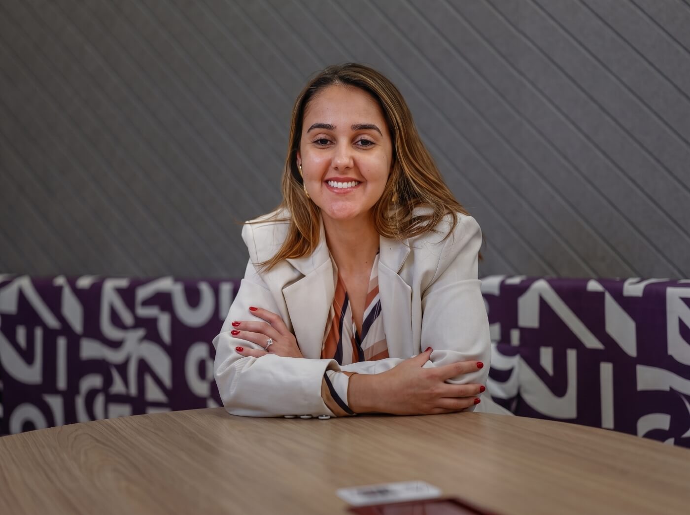 Professora orientadora no Inteli: como Laíza Ribeiro Silva fez da orientação de alunos sua profissão